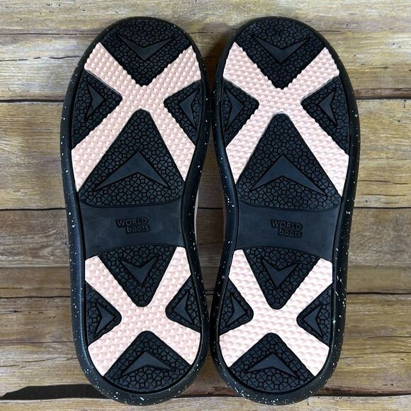 WORLD BOOTS Sz 7 Mens Chukka Moccasin Boots 100% Leather Suede Light Pink - Picture 5 of 16